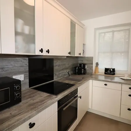 Fh Wal Semesterbostad Born